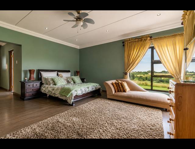 4 BEDROOM HOUSE FOR SALE IN THREE RIVERS EAST